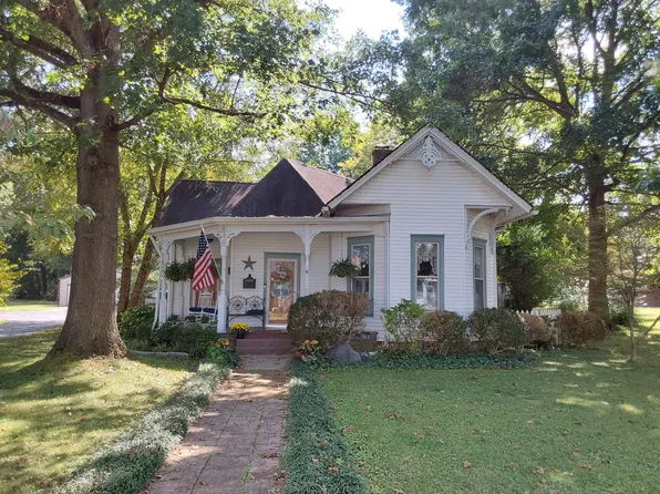 203 Hay Long Ave, Mount Pleasant, TN 38474