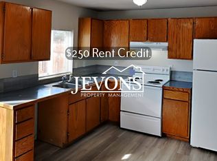 1620 Voelker Ave #1, Yakima, WA 98902