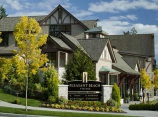 4655 NE Woodson Ln APT 239, Bainbridge Island, WA 98110