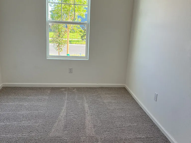 2389 Harris Hawk Ave — Photo 10