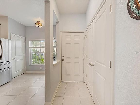 5th image of 1130 Hillhurst Dr