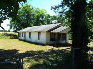 527 S 11th St, Coal Hill, AR 72832
