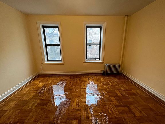2nd image of 4260 Broadway #5F