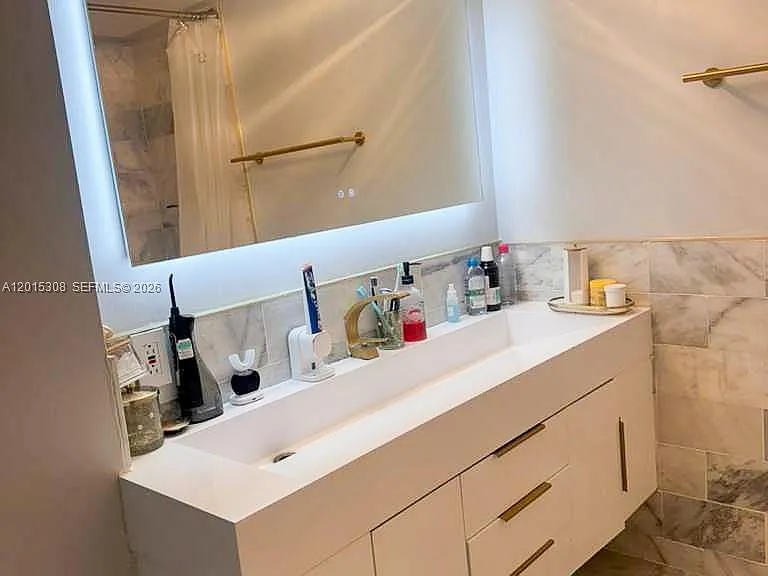 500 Three Islands Blvd #106 — Photo 8