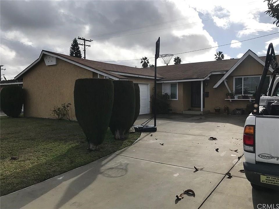1st image of 10472 Stern Ave
