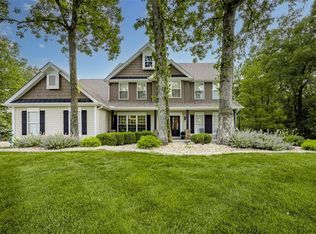 961 Sheffield Forest Ct, Ballwin, MO 63021