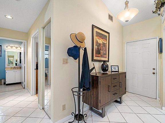 5th image of 5306 Palmetto Palm Ct APT B