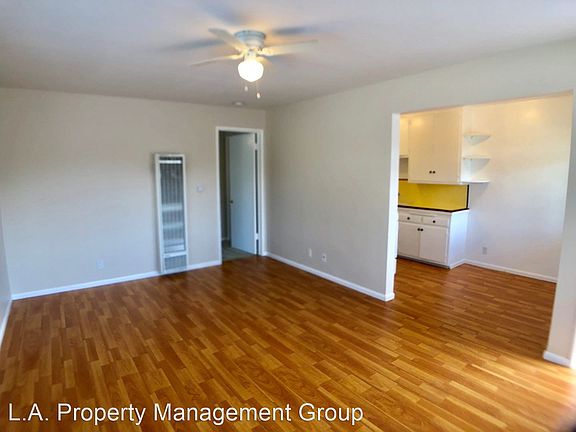 4th image of 4915 Cahuenga Blvd APT 4