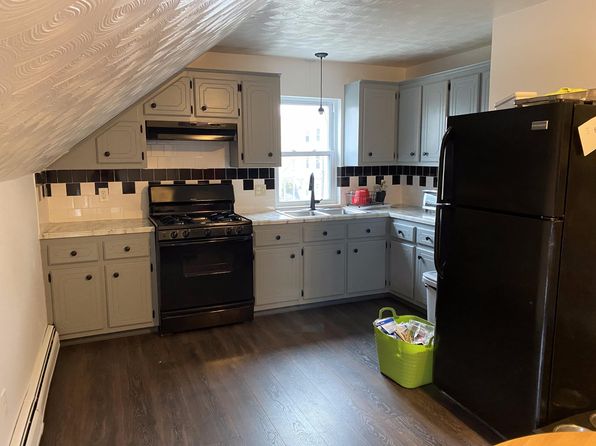 198 Tecumseh St #3
