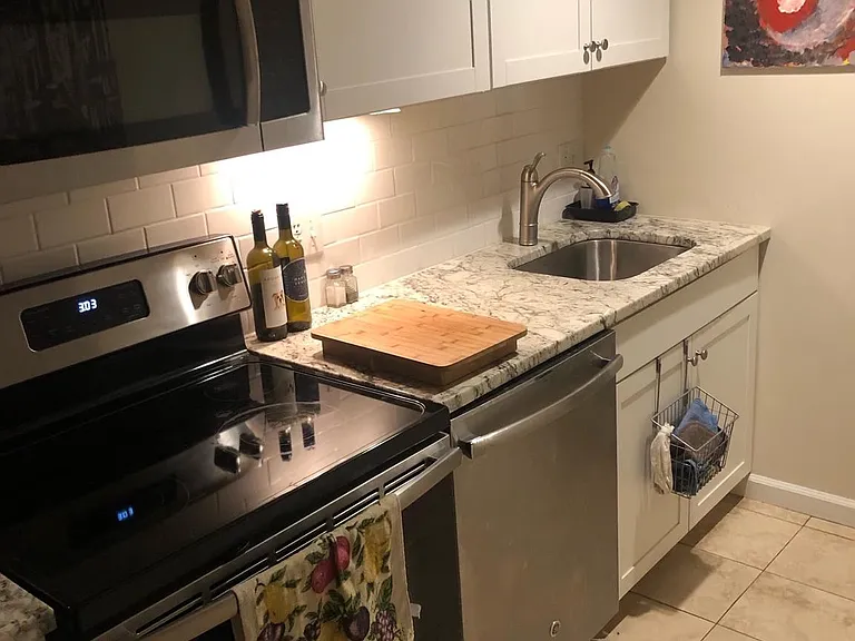 1817 Belmont Rd NW #1 — Photo 9