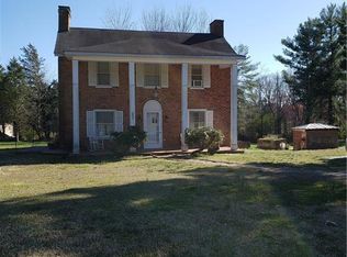 268 Rural Retreat Rd, Winston Salem, NC 27107