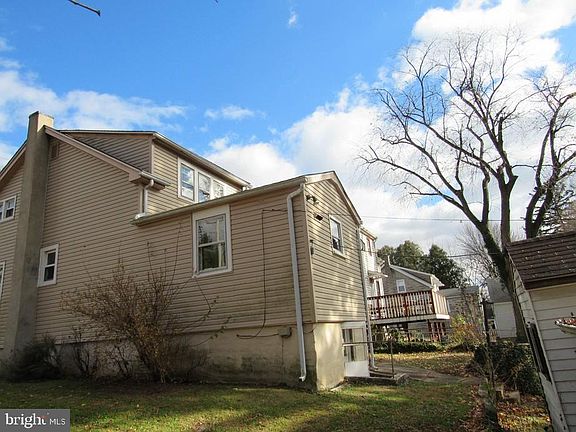 2nd image of 8 Fairview Ave