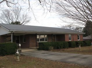 203 College Ave, Huntland, TN 37345