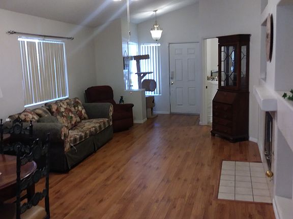 5th image of 1958 Kensington Dr