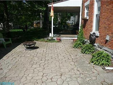 5th image of 227 W North St