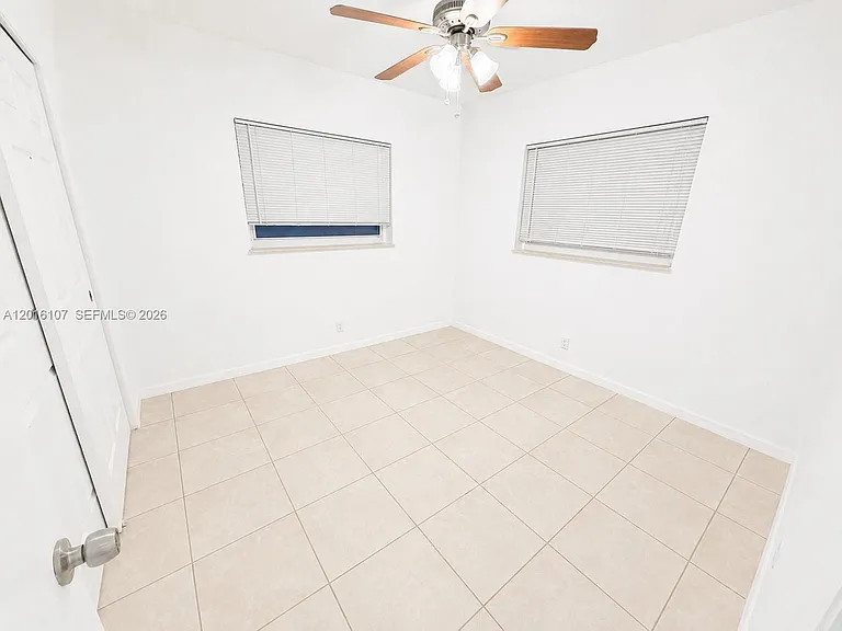 825 S 20th Ave #A — Photo 12