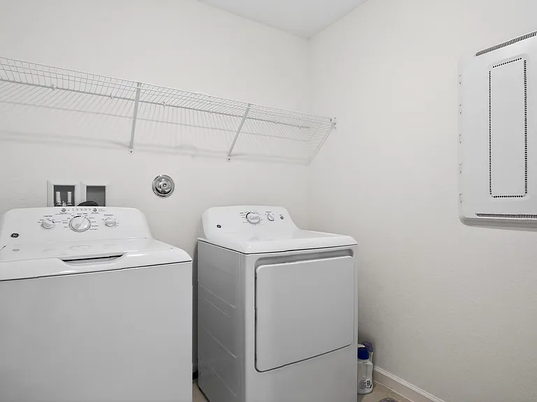 760 Carlyle Way — Photo 15