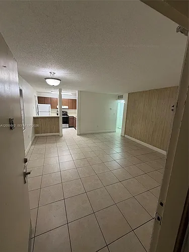 5501 SW 77th Ct #204C Photo 1 5501 SW 77th Ct #204C Photo 1