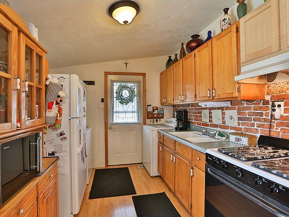 4th image of 1415 E End Ave