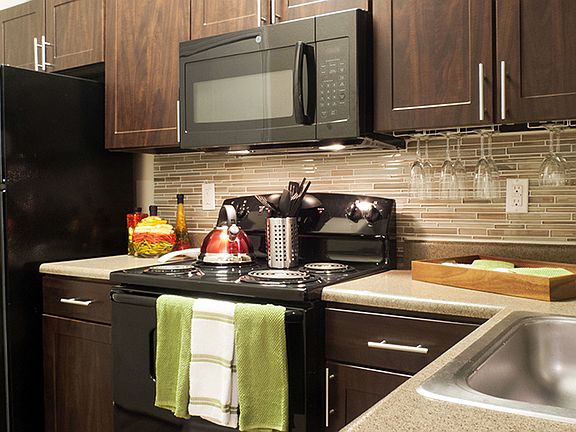 3rd image of 18950 Marsh Ln APT 1109