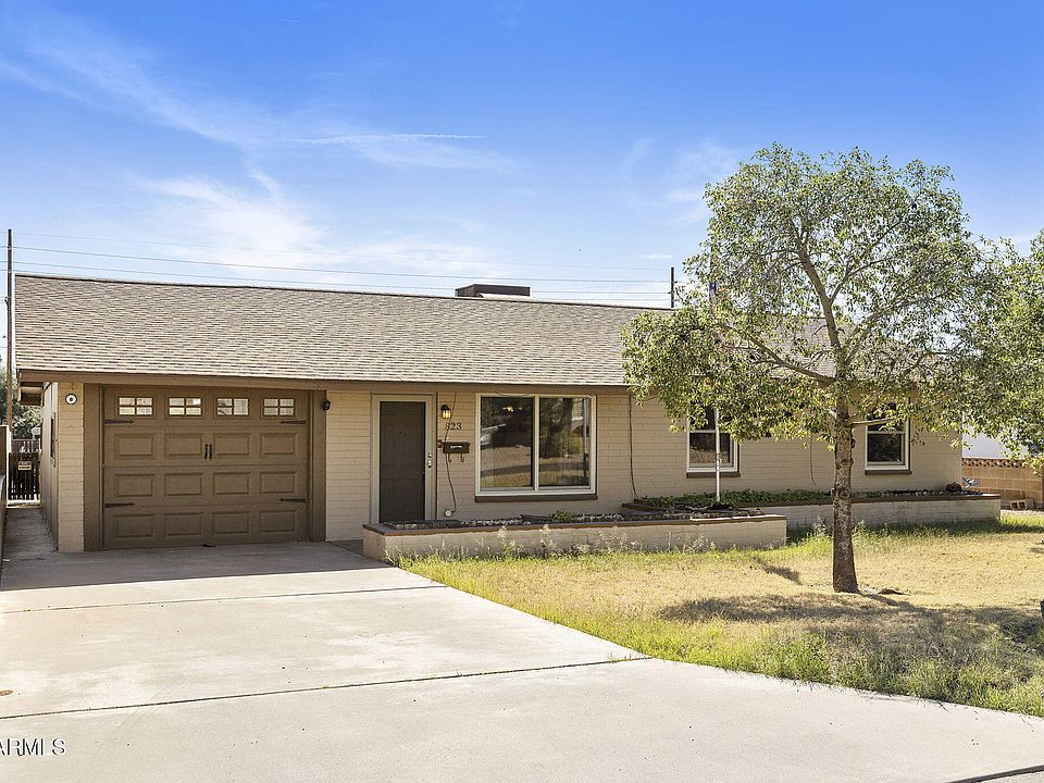 1st image of 823 E IRONWOOD Drive