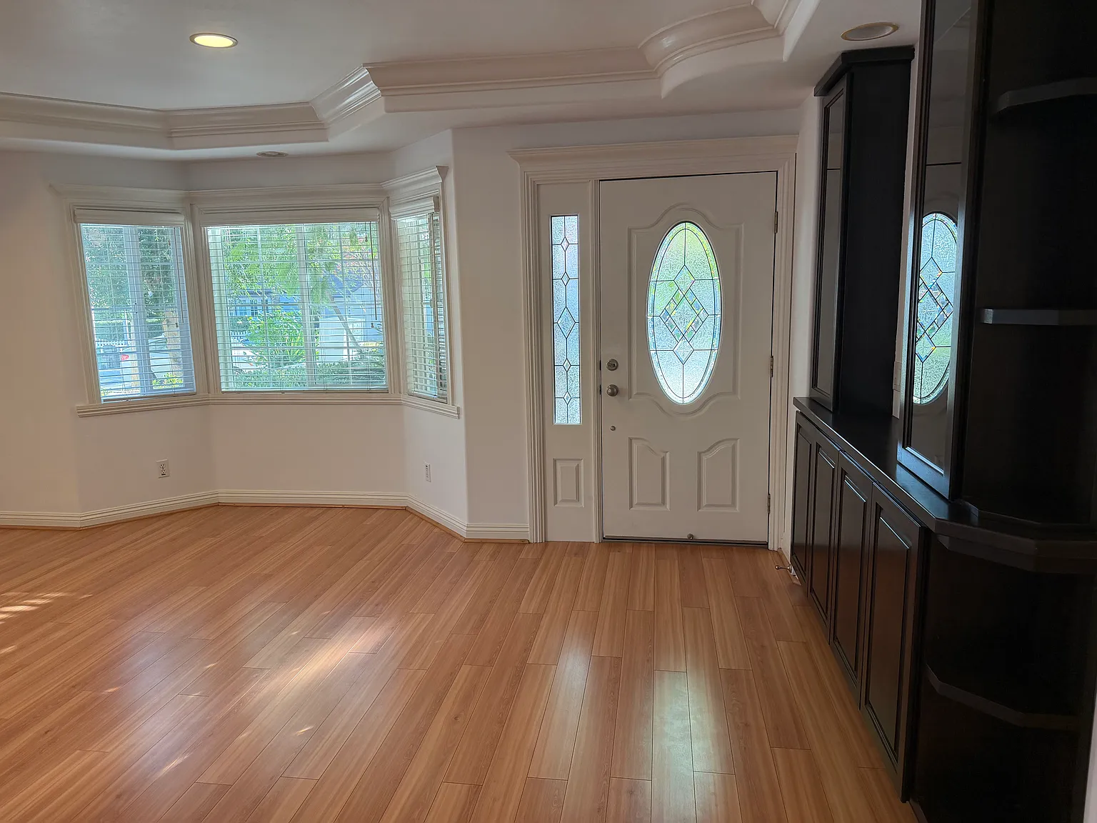 3 bed, 1420 sqft, $3,700 — Photo 4