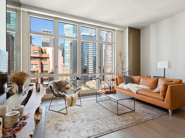 305 East 51st Street image 1 of 12