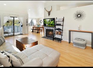 29101 Thousand Oaks Blvd, Agoura Hills, CA 91301