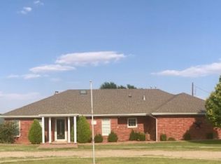 1602 N Main St, Friona, TX 79035