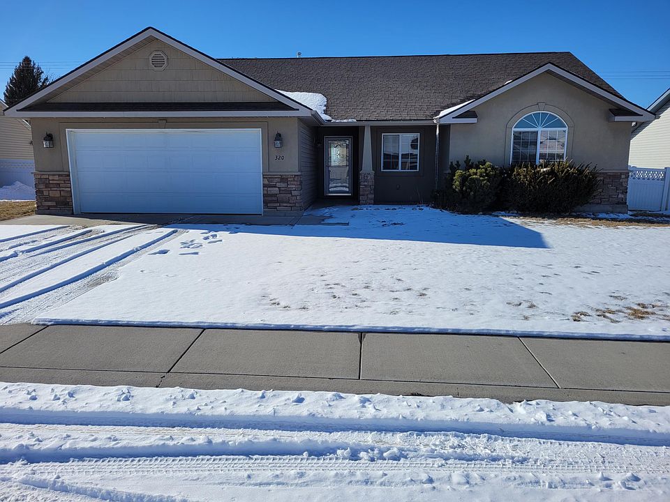 1st image of 320 Cayuse Creek Dr