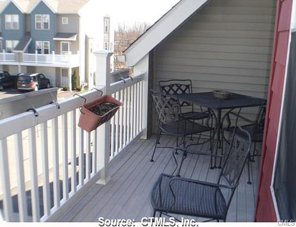 2nd image of 12 Miranda Ln