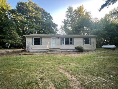 9875 Schomaker Rd, Saginaw, MI, 48609