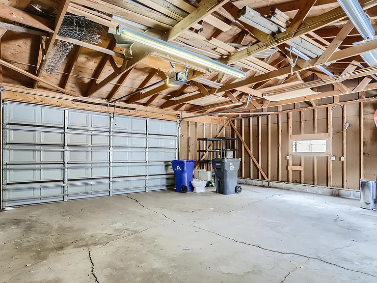 1392 Palace Ave — Photo 25