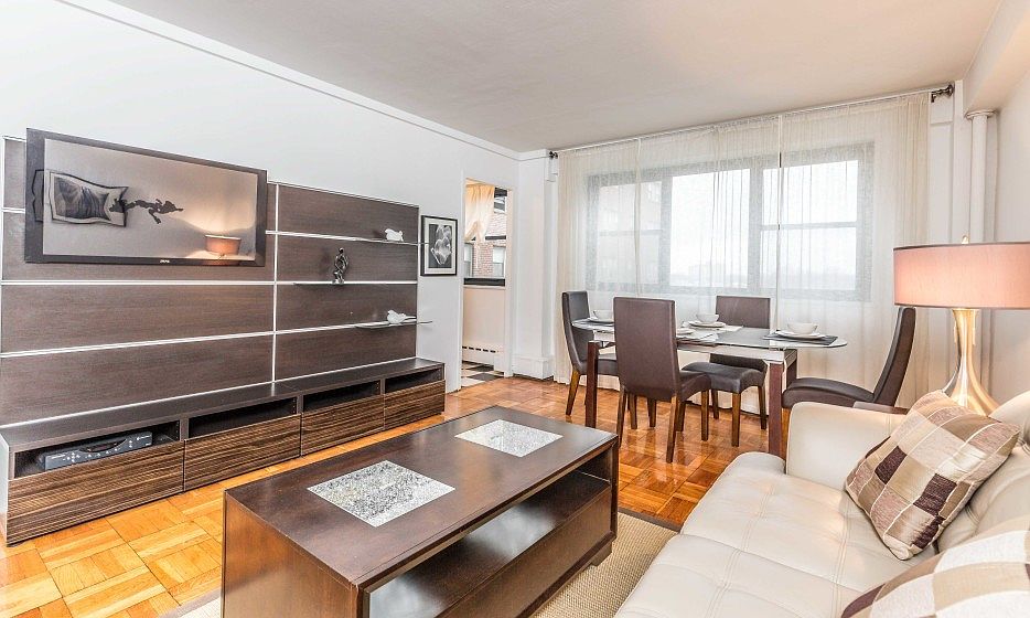 Maple-Gardens-living 2