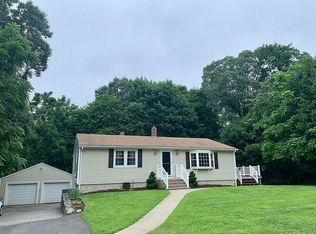 14 Garden St, Cumberland, RI 02864