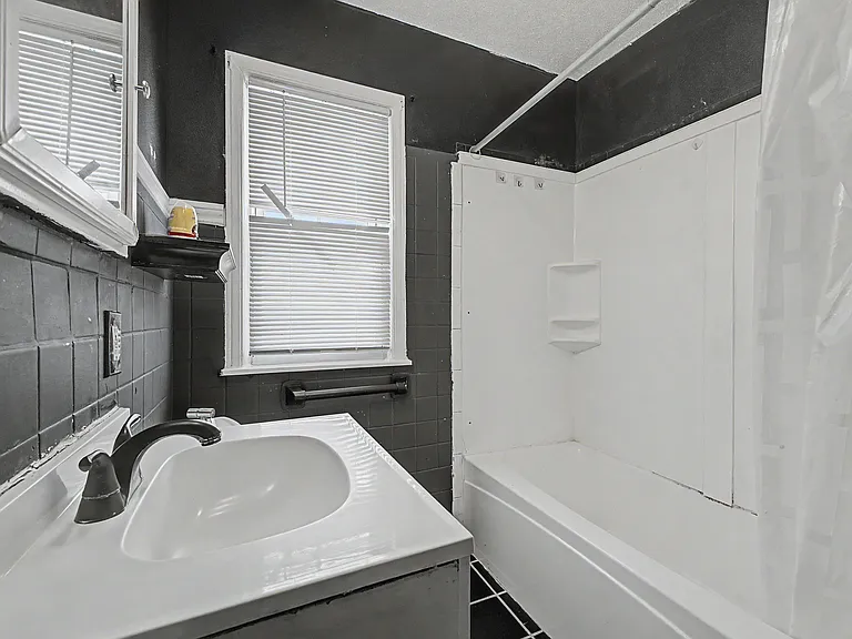 4580 Westland St — Photo 18
