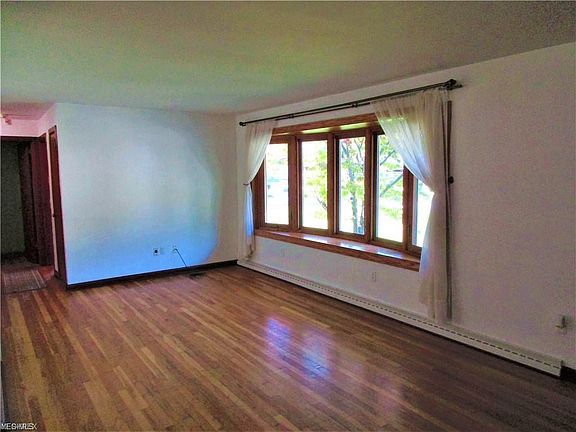 4th image of 1581 Huffman Dr