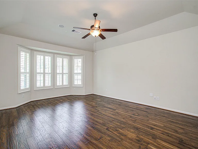 28666 Pleasant Forest Dr — Photo 43