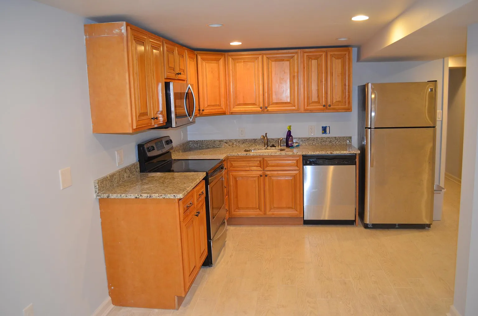427 Shepherd St NW photo 1