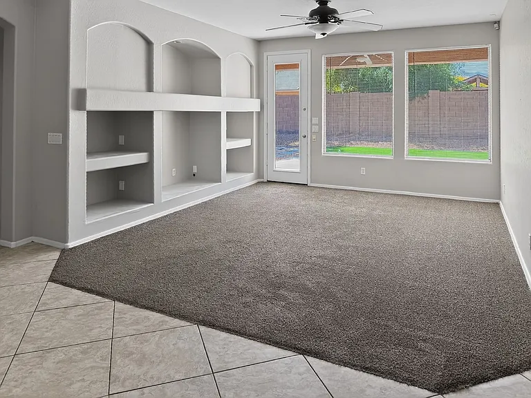 2421 W Ellis St — Photo 19