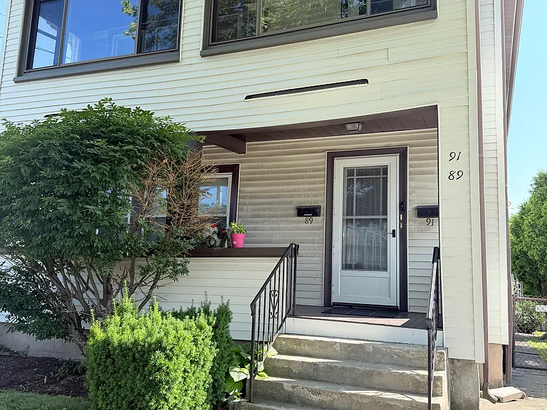 91 Grove St #2 — Photo 1