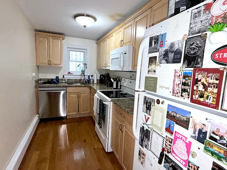 8 Kenwood St #B — Photo 7