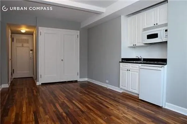 Rented by Compass | media 33