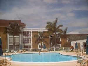 Pool/Clubhouse
