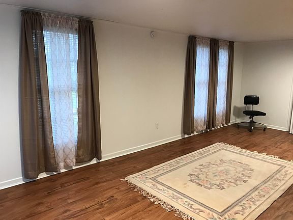 2nd image of 601 1st St