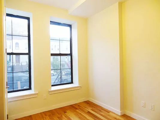 5th image of 681 Sterling Pl #1N