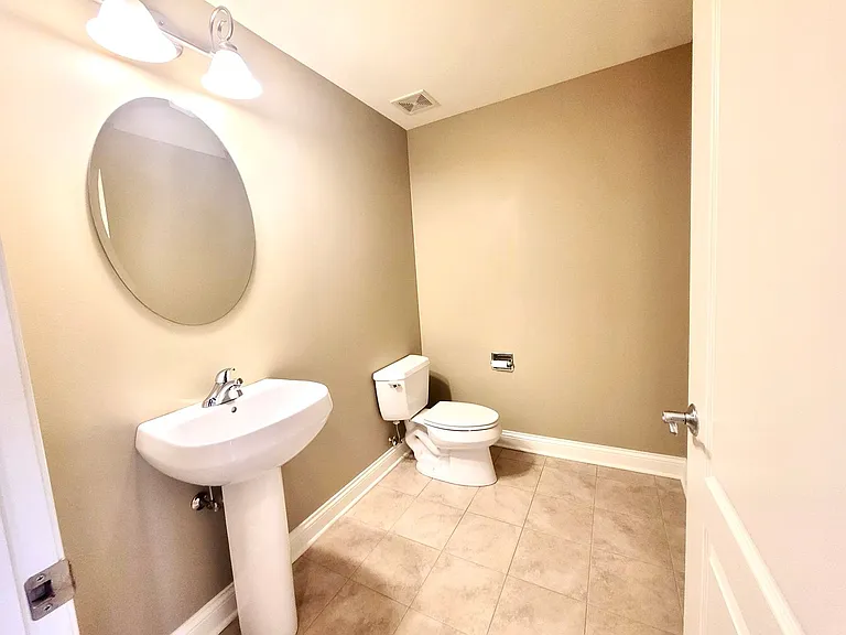 2 Itasca Place — Photo 18