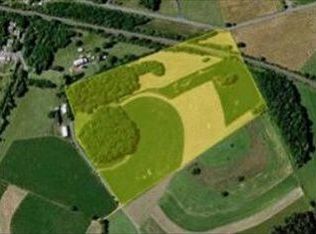 10 Stouchsburg Rd, Newmanstown, PA 17073