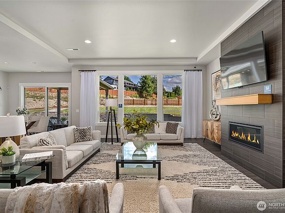 4th image of 15224 (LOT 987) 210th Avenue E