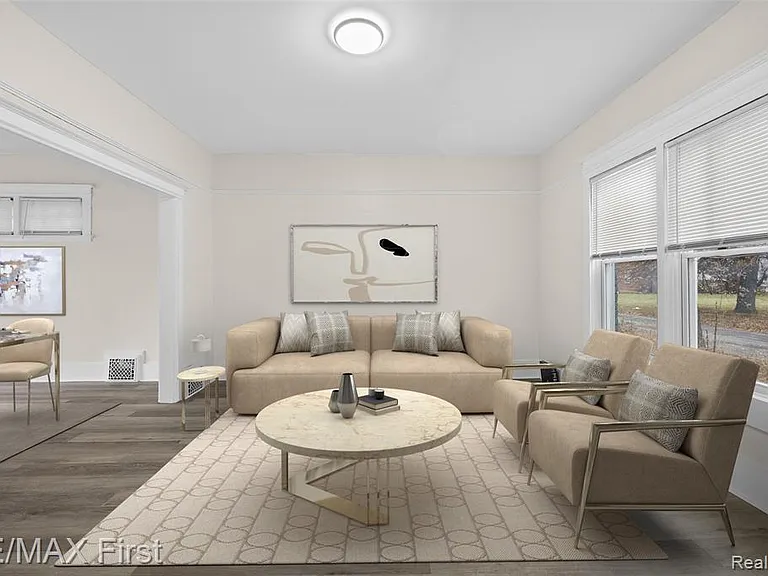 556 Leicester Ct — Photo 5
